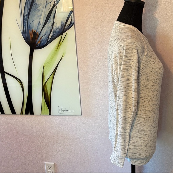 women’s shirt size XS - Picture 3 of 6